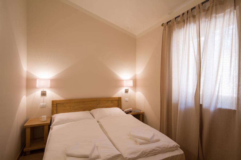 Apartments Erica Lux Новиград Стая снимка